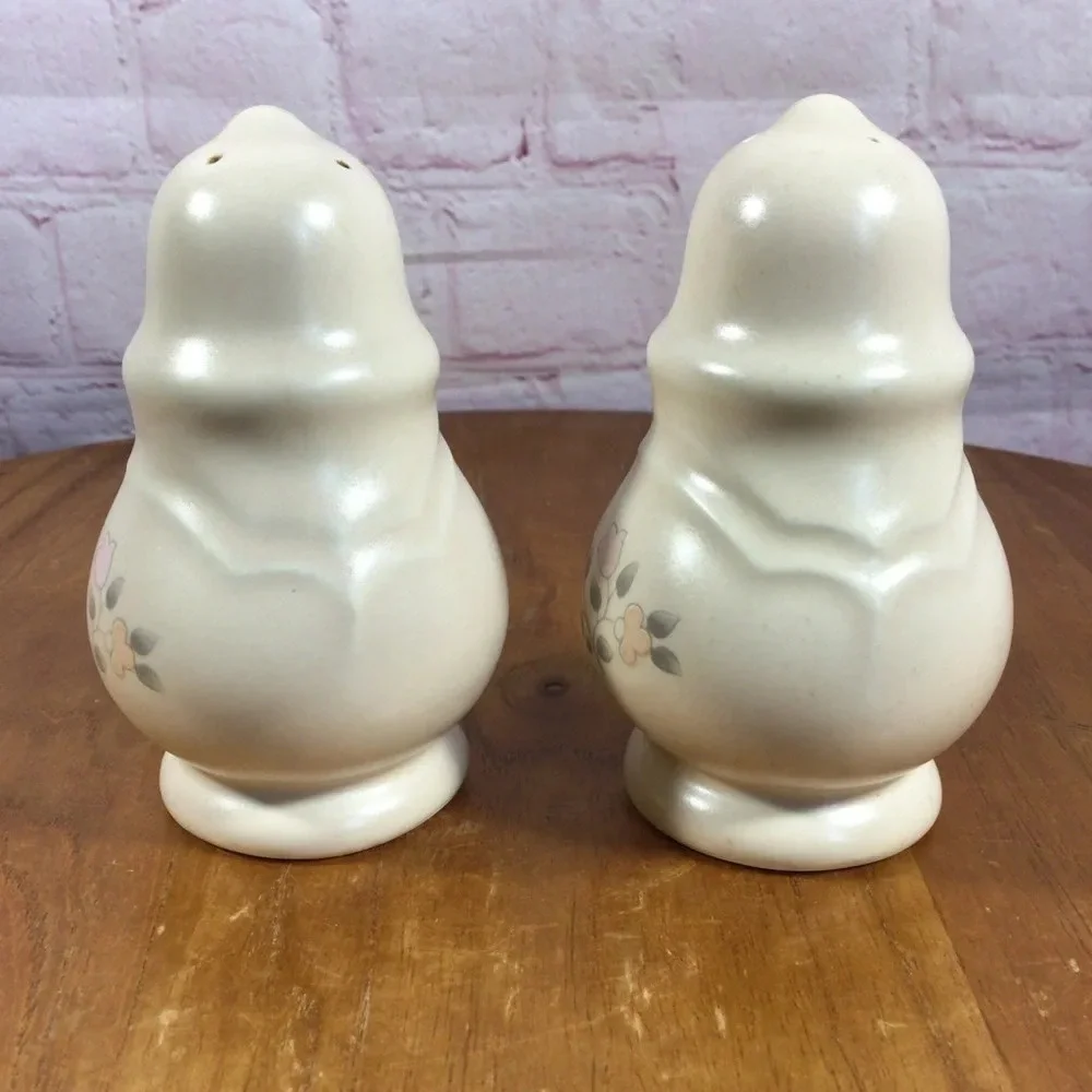 Vintage Pfaltzgraff Remembrance Salt and Pepper Shaker Pair